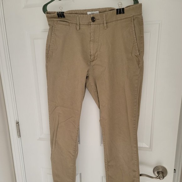 Goodfellow & Co Pants Goodfellow Mens Athletic Fit Hennepin Chino Pants Khaki 32x32 Poshmark